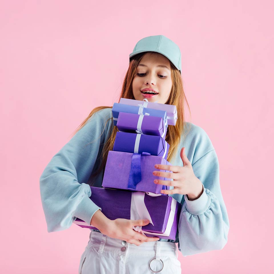 15 идей для подарка девочке подростку на день рождения