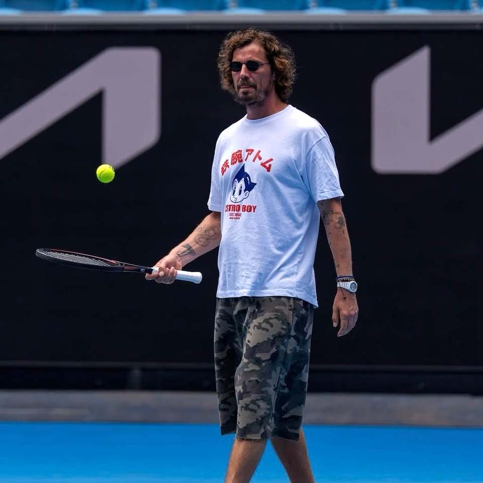 ����� ����� � ����� D1 Milano White Sketch Skeleton