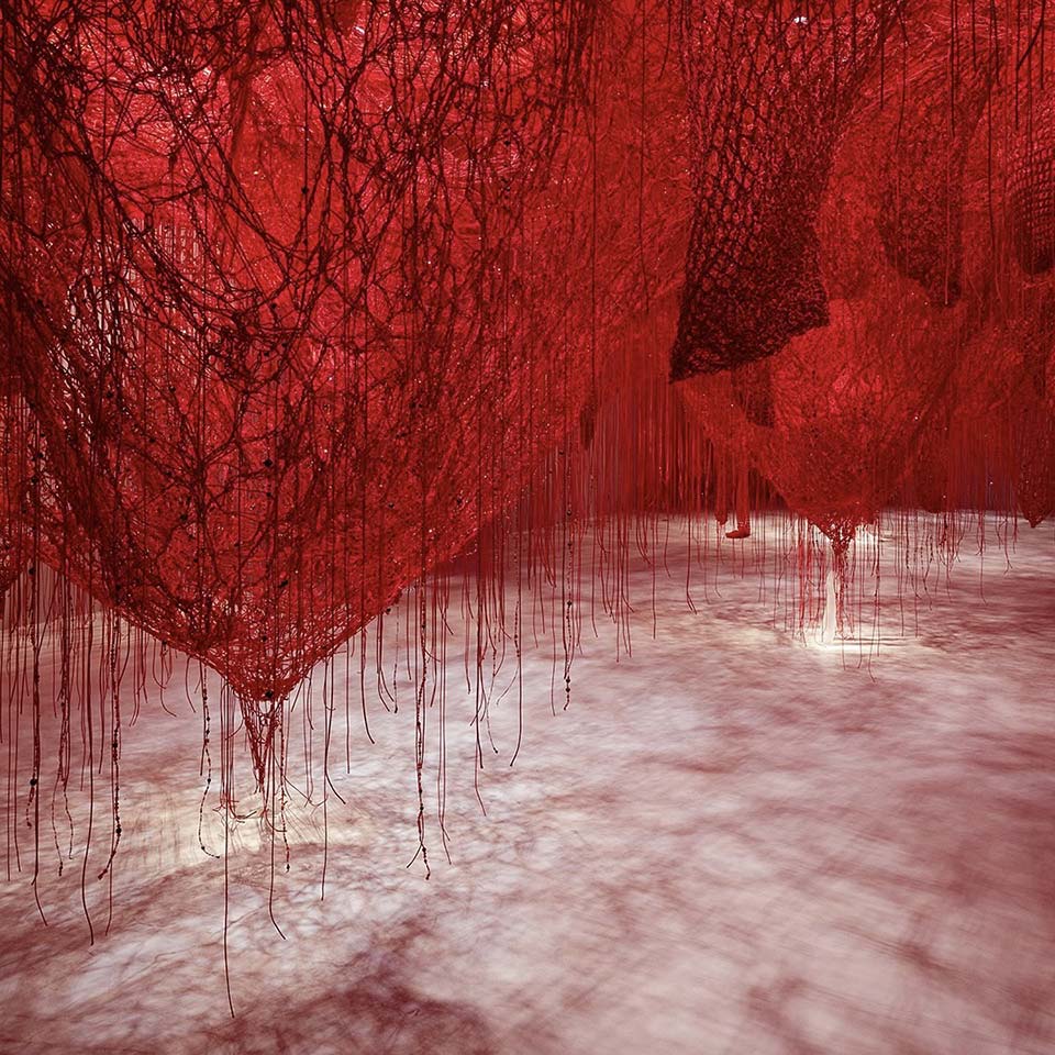 Инсталляция «Crystallizing Identity» в Музее кристаллов Swarovski