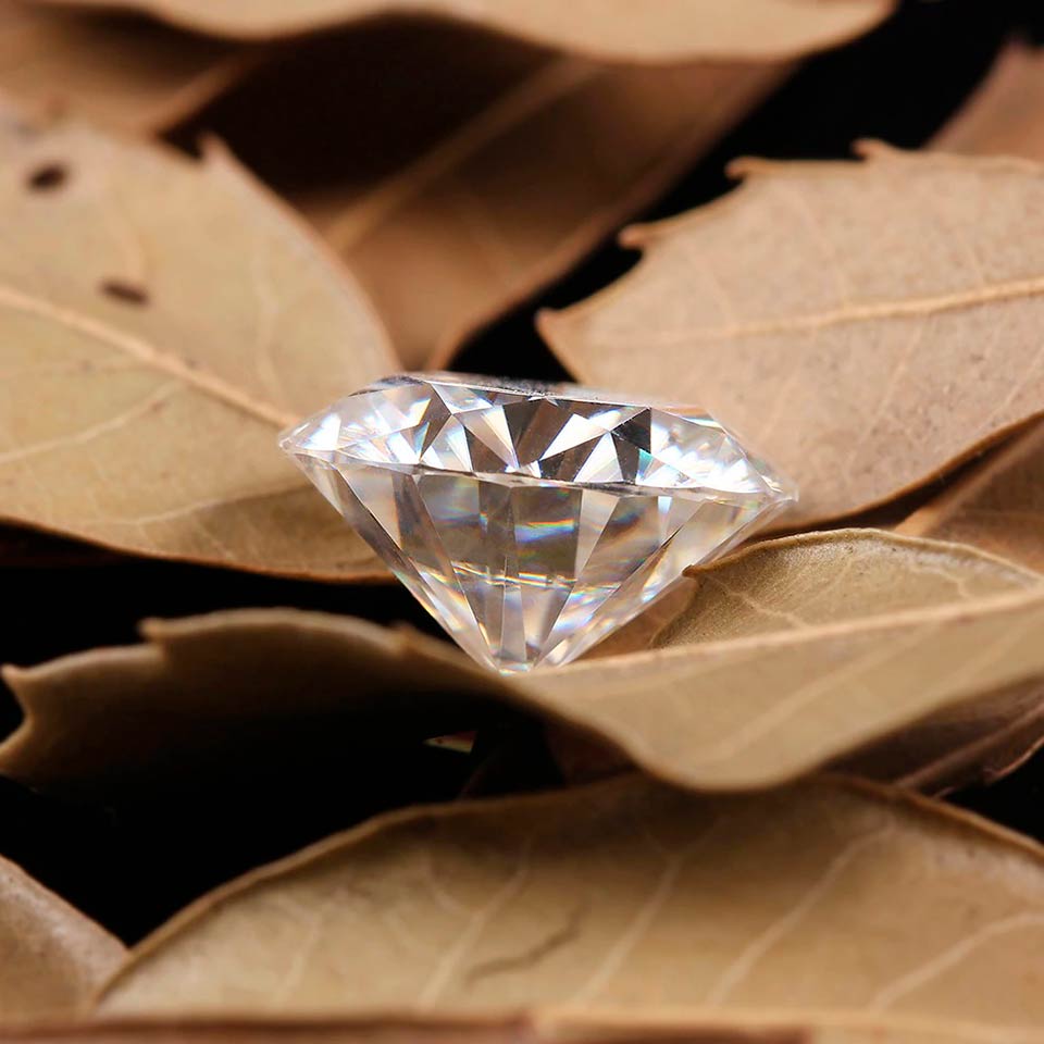 Как отличить настоящий бриллиант — от подделки, от фианита, отискусственного.