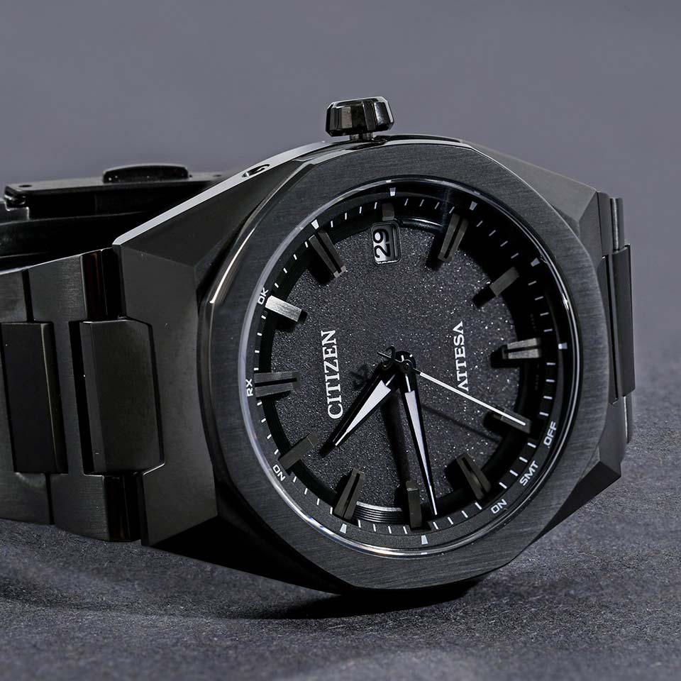  .  Citizen CB3045-61E