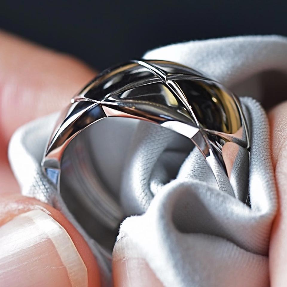 Что же страшнее - лишиться обручального кольца или венчального?