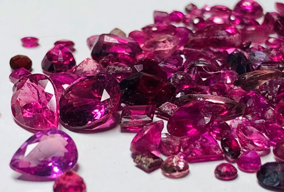 Рубин — магические свойства и значение камня; как выглядит и кому по знакузодиака подходит; какие есть цвета
