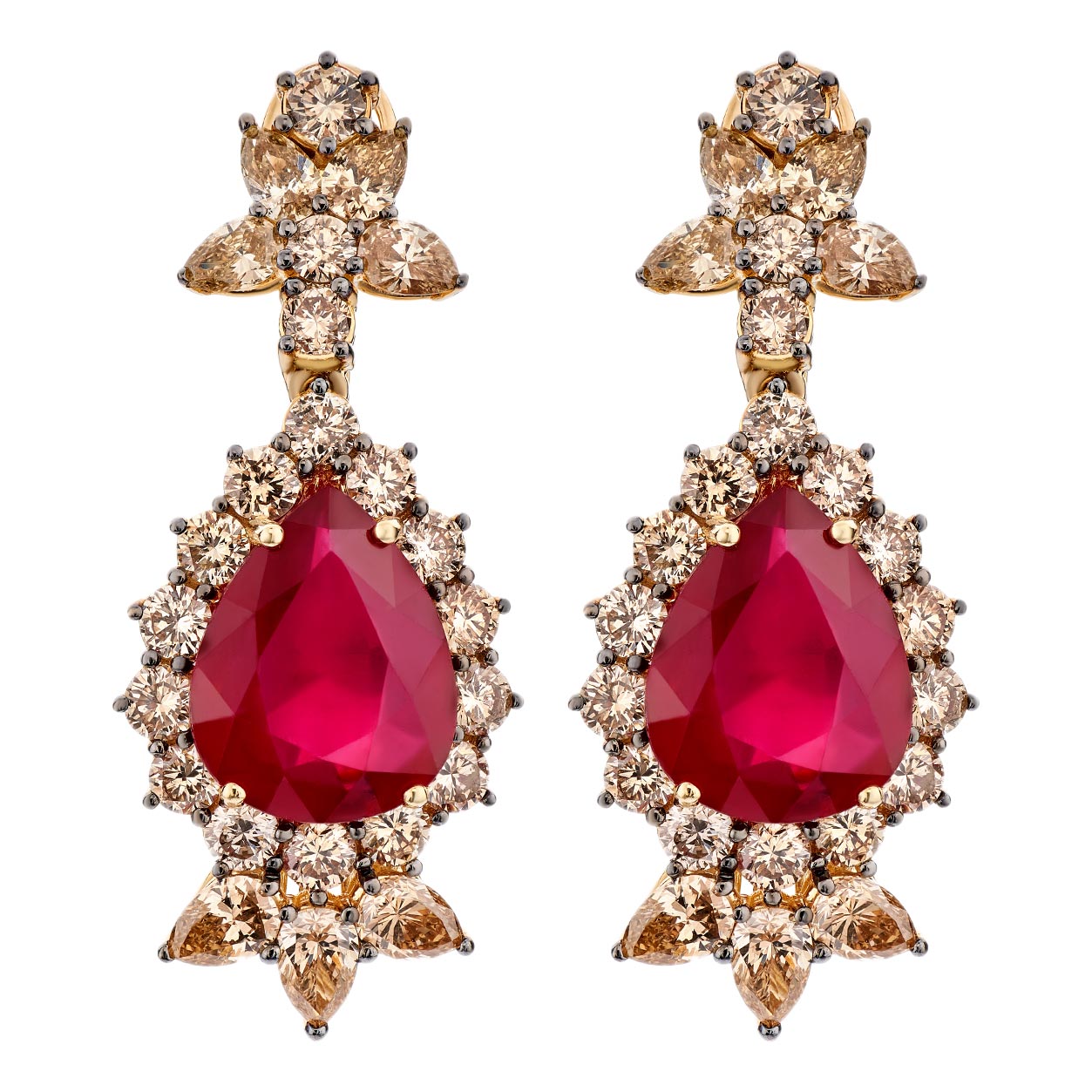 Золотые серьги с подвесками SARGON JEWELRY E1479-2023 с рубинами, коньячными бриллиантами