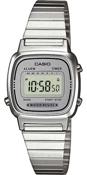 Японские наручные часы Casio Vintage LA-670WEA-7E-ucenka с хронографом