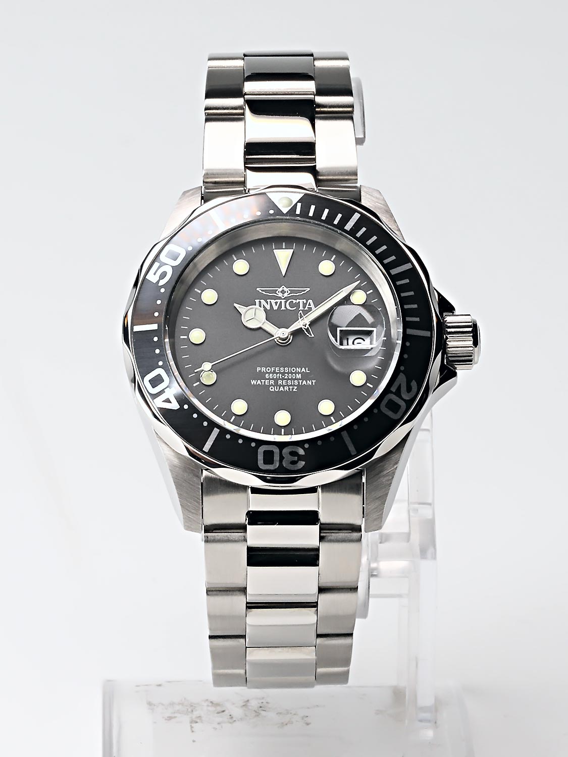 Invicta 17055 best sale